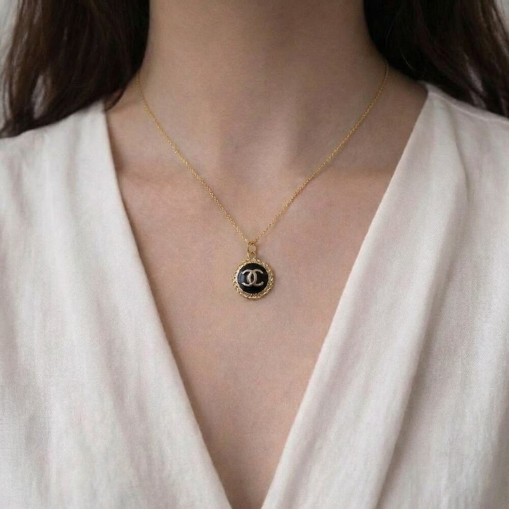 Vintage CHANEL Flower Upcycled Necklace - Picture 7 of 7